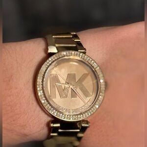 Michael Kors rose gold watch